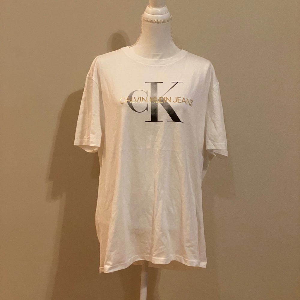 calvin klein tee shirt